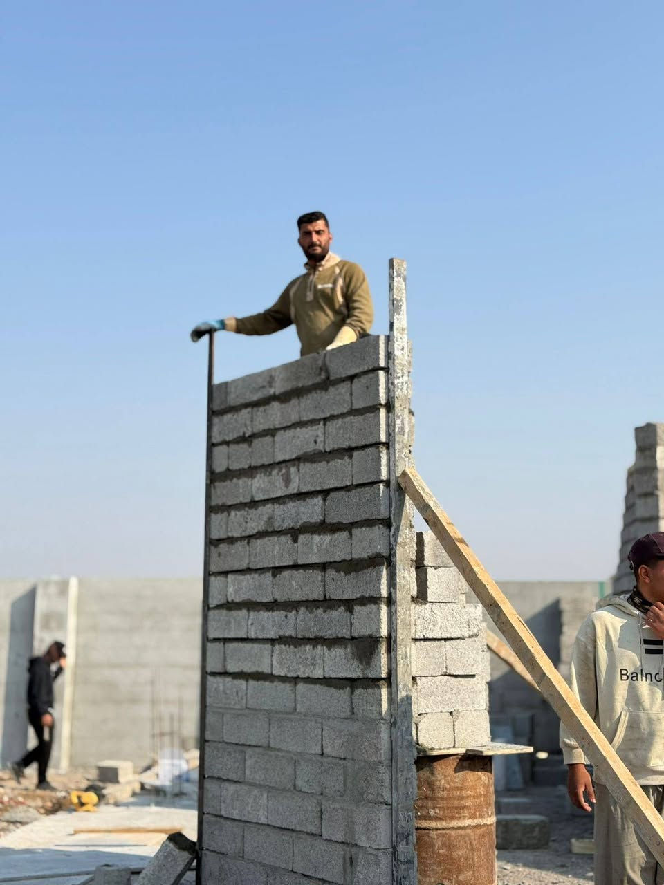 بسم الله الرحمن الرحيم
خلفه متفرق للعمل قطعي او يوميه بشرط
 عداله واحد عله واحد *********** 

#احمد_الكرغولي
