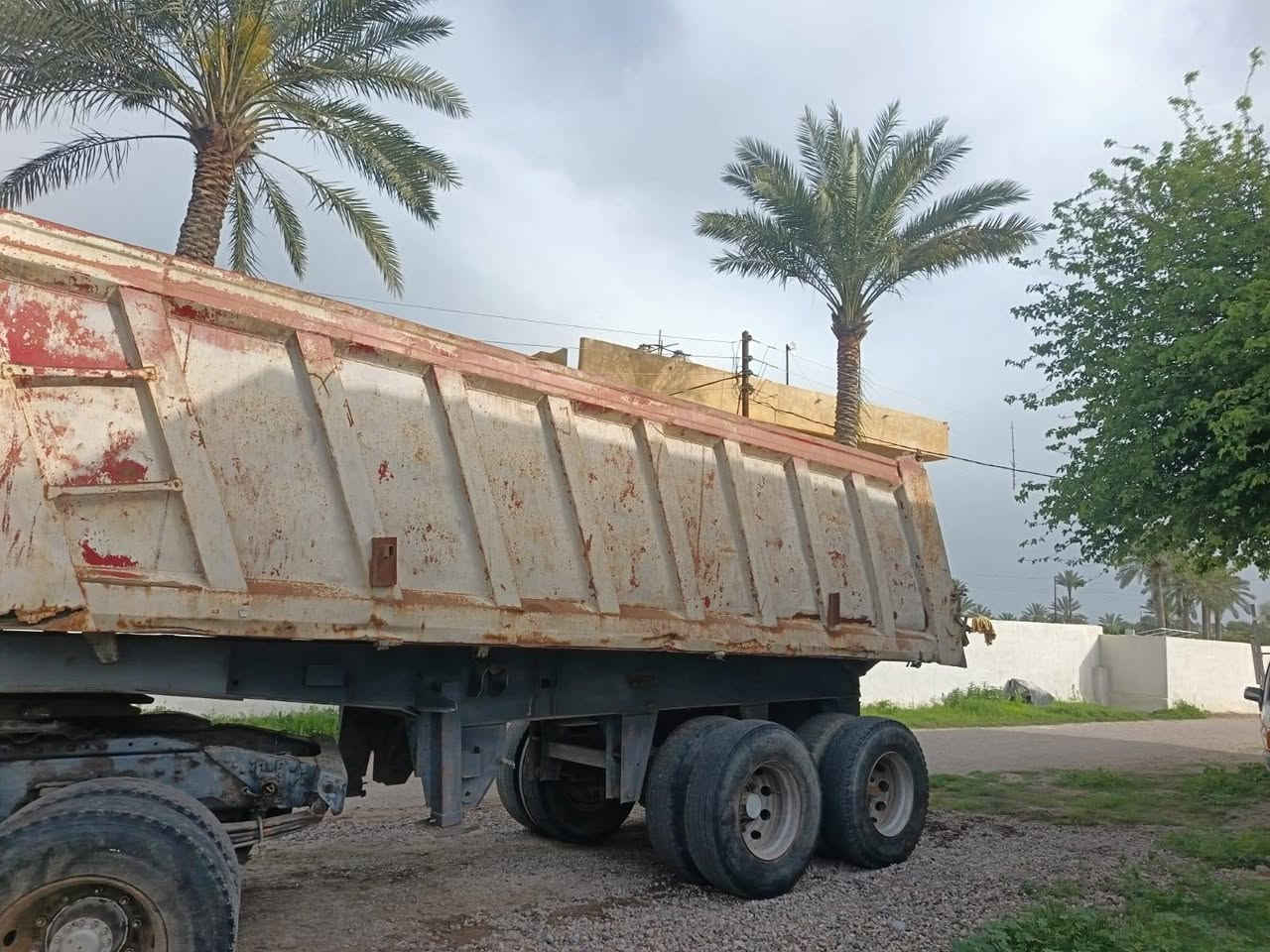 نساف البيع راس وعربانة عادي بس عربانة مكينةلاصرف لابخار 22كير3+3جوبلس مكان بغداد ***********
