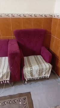 كنب • ٤ مقاعد • مسقط