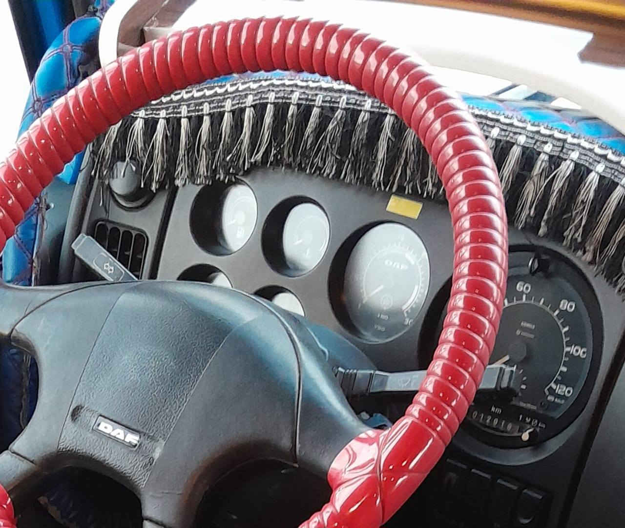 سلام عليكم
داف XF95. حجم 430 موديل 2001 گير ومكينة واكسل  وشاصي كفالة بشرط مكينة بم ونوزل گير 4×4 حصيرة مواصفات دولة سنوية ل2027 باسمنا رقم سليمانية شرط التحويل بدي طول 8.35 متر سيارة جاهزة وشغالة  السعر 160 ورقة وبيها مجال للشراي السيارة موجودة في اربيل 

رقم الهاتف 

***********

***********
