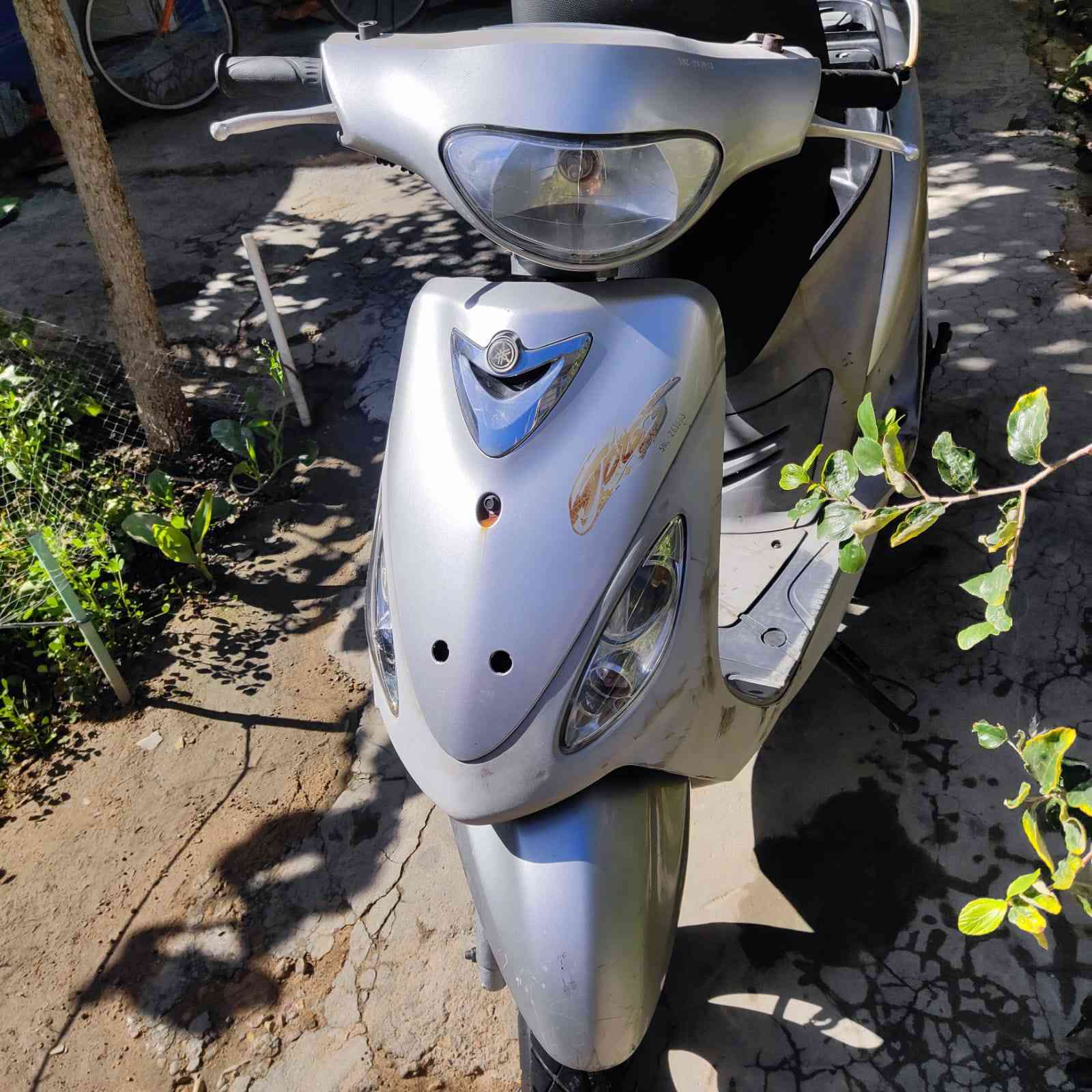 السلام عليكم ماكس قجمه كفاله كسر كارتون صارله 4 ايام طالعه من الحاويه مكاتبه موجوده مختمه كله رقم واحد  عنوان قضاء المدينه بشارع البطاقه الوطنيه هاتف ***********
