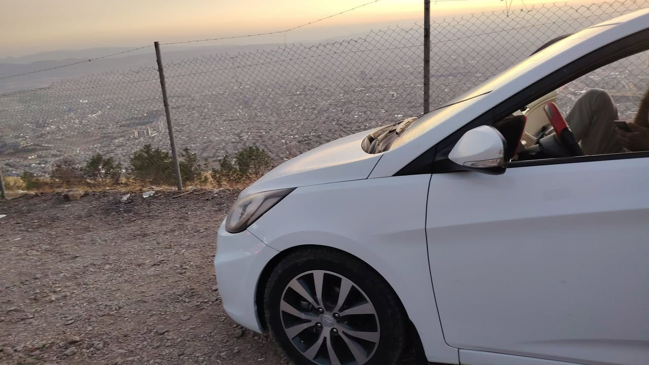 اكسنت خليجي ٢٠١٥بيهه ضربه بل بنيد وبارد بين لبابين سايق ول وره سايق دوسه بيهه طخه مال رصيف سعر١١٠بيهه مجال توصل عل رقم ***********مكان سياره بغداد زعفرنيه
