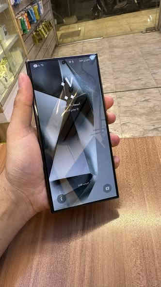 S24 الترا
ذاكره256 مكفول لون اسود
جديد جهاز مابي اي شخط او ضربه بلادي مامفتوح 
السعر 850 الف شراي اتصل
***********
