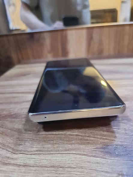 هونر x9d للبيع او المراوس جهاز نضيف شخط مابي نضافه 100% ذاكره 256 عشوائي 16  معالج سناب دراكون6 جين1 جهاز يخبل من كل النواحي السعر 275 المكان نجف الرقم (***********) واتساب موجود
