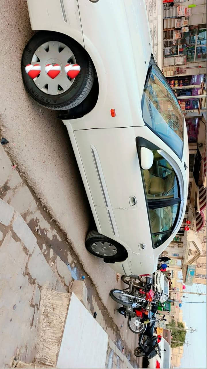 نيسان صني ياباني موديل ٢٠٠٦ محسن فول لمتتد يعني المواصفات البيها ب ٢٠١١ ماموجودة يدات نيكل الخارجية والداخلية حتى مصاطر البيبان نيكل داخل بيجي مطعم بصاجي انارة سقف وحافظة نظارات غرفتها على وضع الشركة سنتر لوك جام كهربائي ٤ بيبان حتى قفل الجنطة كهربائي ريمونت  محرك كير تبريد شرط حدادة جديد تخم تاير جديد اي نقص مابيها مكفوله من ظربه وصبغ  رقم بغداد مشروع وطني سياره موجوده بالعماره سعر 110 تصال ***********
