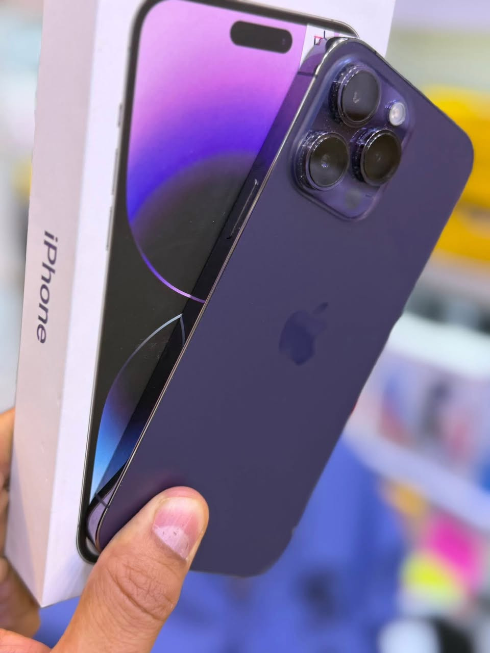 14 pro max
Za
الذاكرة 256
بطارية 80 
جهاز كفالة عامة 
890 الف بي مجال حك الجية 
بغداد اليرموك 
***********
