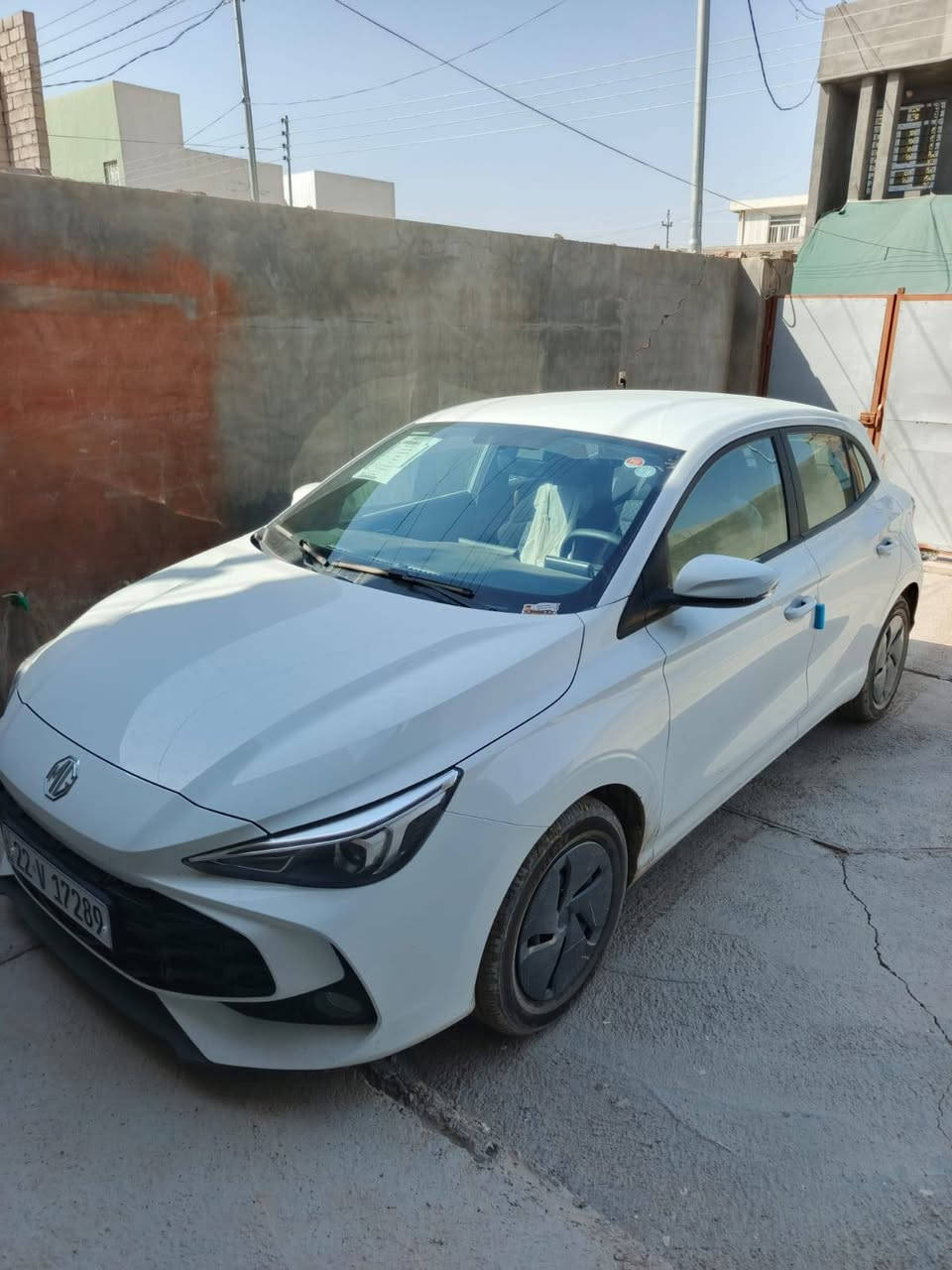 سياره MG3/2025
سياره ماشيه ٣٧٠٠  الف كيلو متر 
سياره ضمان 6 سنوات 
سياره مكفوله كفاله عامه 
عدى ملاحظة جدا صغيرة مبينة بالصورة
سياره تتحول باسم مشتري
