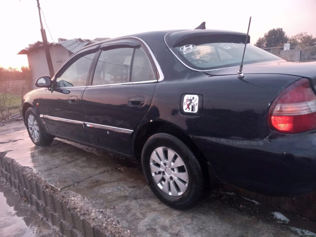 يالله سلام عليكم سوناته موديل ١٩٩٧ البيع كير عادي  مكينه وكير خير من الله صدر امامي خلفي جديد كهرباىياته كولهن شغاله تخم تاير  السياره جديده لوك  مصبوغه صبغ احزام  رقمه ديالى  
مكانها ديالى شهربان 
عارضه ٥٠ وبيها مجال الاستفسار الاتصال بل رقم

‭٠٧٧٣ ٩٤٣ ٠٢٦٥‬
