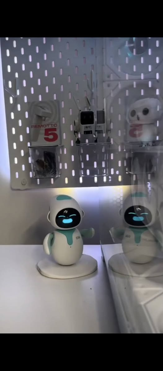 روبورت آيليك للبيع في تكريت سعر 190 ألف مستخدم اسبوع واحد فقط روبورت تفاعلي وفيه مميزات كثيره رقص غناء تنبيه ـ مؤقت- تذكير مواعيدك المهمه وتفاعلات كثيره والكثير من مميزات أخرى للشراء اتصال على رقم تالي ***********
