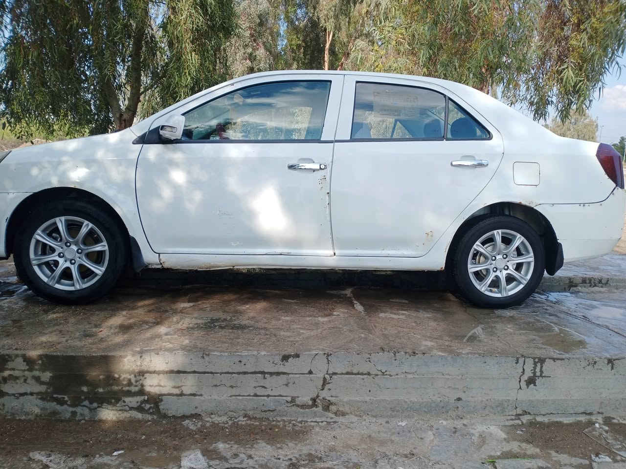 ام كي موديل 13 ب 33 مكانهه سكندريه حلوه سياره بسمي مكانهه سكندريه الاسكان ***********
