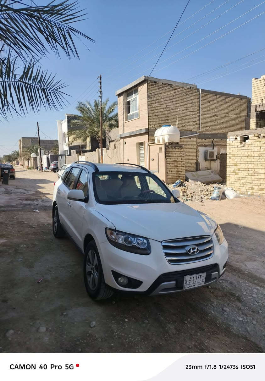 سنتافيا 2012 قطعتين صبغ مكينه ٦ سلندر خليجي ٧ راكب السعر ١٤٠ وبيها مجال مكاني واسط الصويرة ***********
