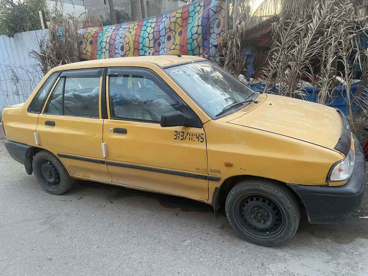 سلام عليكم سايبا للبيع موديل ٢٠١١
سياره معروضه ٢٥ عليه هيه وغرامه ٤ اوراق تنكطع من سعره 
سياره جاهزه مناقصه شي 
صاحب سياره يريد تحويل مباشر 
لتواصل على رقم ***********
