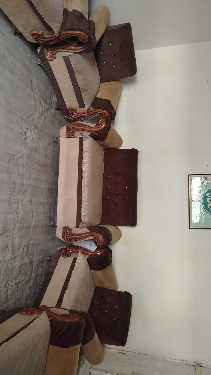 السلام عليكم تخم 10مقاعد يحتاج ترتيب بسيط ب100وبي مجال بسيط بغداد حي الفرات


**إذا كنت صاحب هذا الإعلان وتريد حذفه لأي سبب، رجاءا أرسل رسالة إلى الدعم الفني**