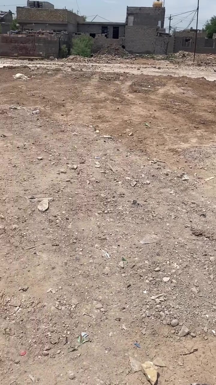 سلام عليكم
كاع 300متر بغداد سبع قصور شارع الفرطوس 
ما كهرباء مجاري 
الاستفسار 
***********
