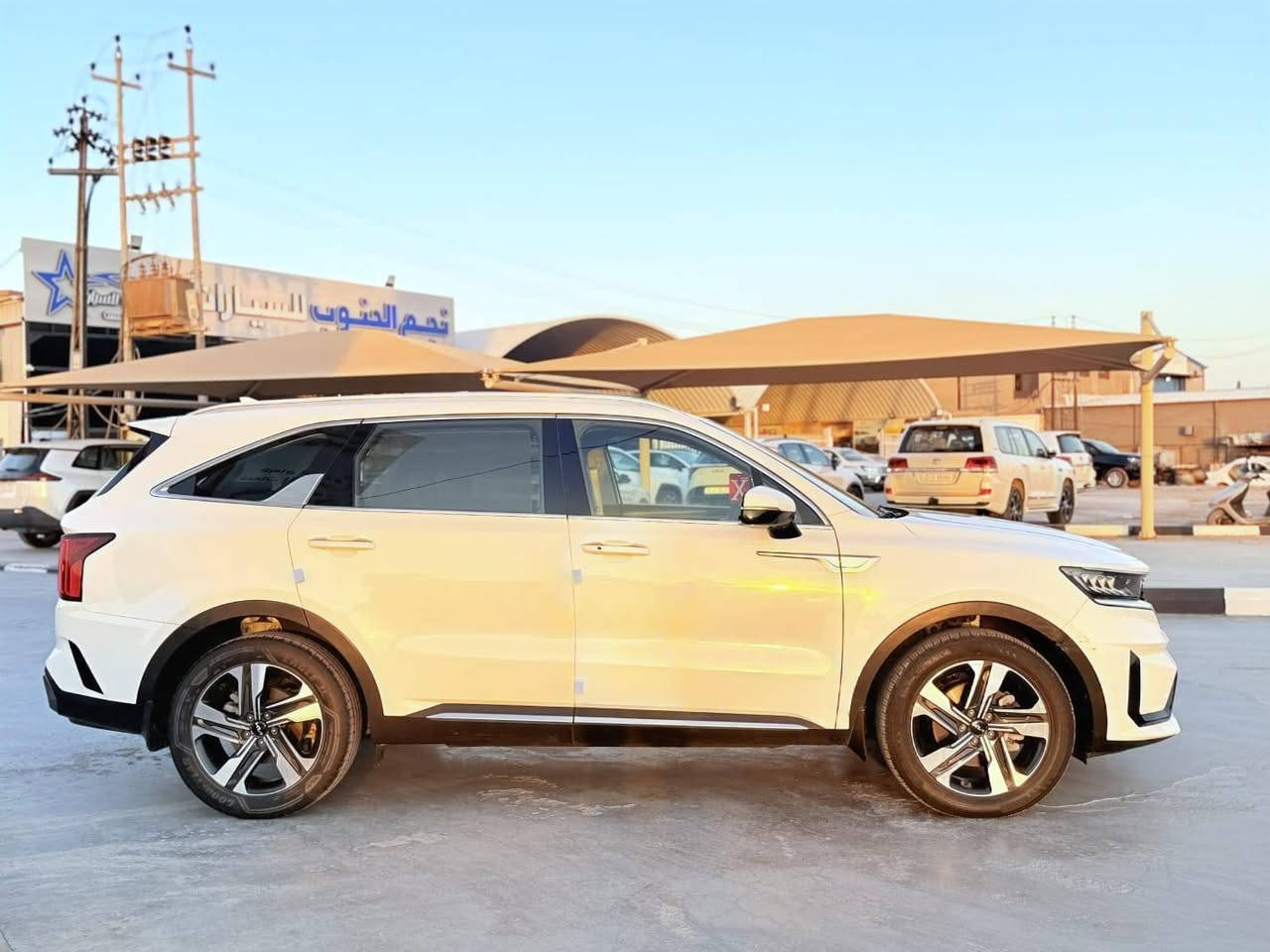 السلام عليكم
كيا سورينتو 2023 🔥
يتوفر بيع أو مراوس حسب القناعة 

🔥 المواصفات 🔥
🚗خليجي
🚗ماشية 58 الف
🚗 حجم المحرك V6 3.5L 
🚗 مفتاح التشغيل بصمة
🚗تشغيل عن بعد 
🚗 فتح الصندوق كهرباء
🚗حساسات أمامية 
🚗حساسات خلفية 
🚗لايت زينون + LED 
🚗 كشافات 
🚗حساسات ضغط الاطارات
🚗 كير ماوس 
🚗 هاند بريك كهرباء
🚗 دشبول شاشة ديجيتال 
🚗 شفتات مقود 
🚗شاحن هاتف Wireless 
🚗مخرج منفذ الطاقة 
🚗 انارة داخلية LED محيطية 
🚗7 راكب 
🚗المقاعد جلد لون أبيض 
🚗حركة المقاعد الأمامية كهرباء 
🚗 3 قطع تبريد 
🚗 4 أوضاع القيادة 
🚗 أوتو هولد 
🚗 نظام مانع الانزلاق 
🚗 نظام نزول المنحدرات 
🚗 بردات أبواب خلفية

🚗السيارة كفالة وبيه سونار 
🚗مكان السيارة الديوانية عفك
🚗السعر أتصال خاص

🚗 سجاد زمان *********** أتصال أو واتساب
