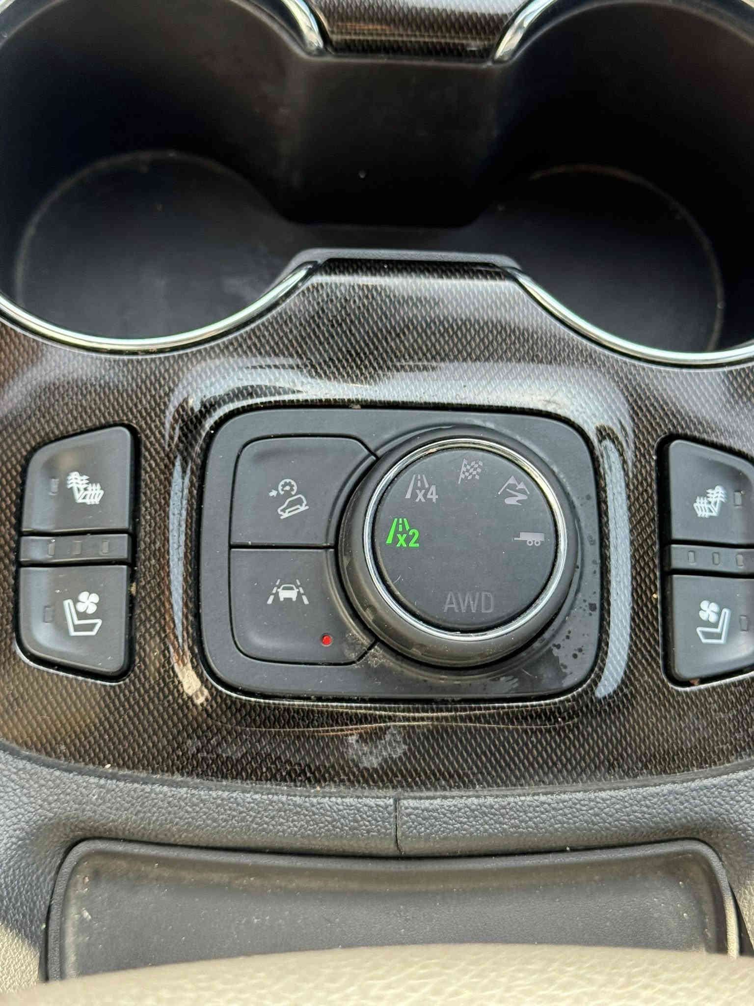 AT4 اكاديا  GMC 
نادرة المواصفات افرود 4*4

موديل : 2023
محرك : 6 سلندر المرغوب 7 راكب
المواصفات خير من الله 
.
.  دبل بانوراما 
.
خمس كامرات ورادارات
 
شاشتين كبيرة بالدشبول وبالكيج 

تبريد وتدفئة مقاعد الامامية

المقاعد الخلفية VIP مع تدفئة مقاعد 

قيادة ذاتية والخروج عن المسار 

اهتزاز المقاعد عند تحذير الرادات 

داتا شو عرض امام السائق 

تدفئة ستيرن 

اضائة ترحيب GMC بالارض عند الاقتراب 

فتح واغلاق الصندوق بالقدم

سماعات Boos 

نضام اقتصادي في الازدحام 4 سلندر اوتوماتيك

 انضمة قيادة متنوعة 

اضائات LED

تبريد قتعتين منفصل بارد ثلج 
 
ماشية 48 كيلو 

حادثة صندوك

السياره كاملة وكلشي ميحتاج الها 

السعر : 27

للاستفسار على الخاص او اتصل 

***********
