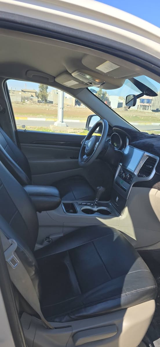 جيب  لاريدو 2011 كليين  

 سياره بلاديه وضع شركه
جديده بمعنئ الكلمة كارتون مال جناي شرط الفحص والسونار وين مايعجبك افحص
بيه فقط بارد موضح بلصوره
رقم سليمانيه [ جديد وهزه و براد جديده بسمي. شرط تحويل
حجم المحرك: 3600
 ، 6 سلندر
 كير  برغي مامفتوح وضع شركه  شرط الفحص
مكينه مبدل بلادي 
مقاعد جلد
ماشيه 173كيلو متر حقيقي شرط 
تحكمات استيرن

كشن سائق كهرباء 
شاشه 
بصمه تشغيل 
صدر مابيه عيب
 بلكات + ادامه منضومه البانزين كله جديد 
السياره جديده بمعنئ الكلمه ،مال جناي
السونار مرفق 
اخوان كلشي موجود بالسوك 
والي ما يريد يشتري لا يعلق بارك الله فيكم 
السعر/163 مجال بسيط جداً 

رقم ***********
