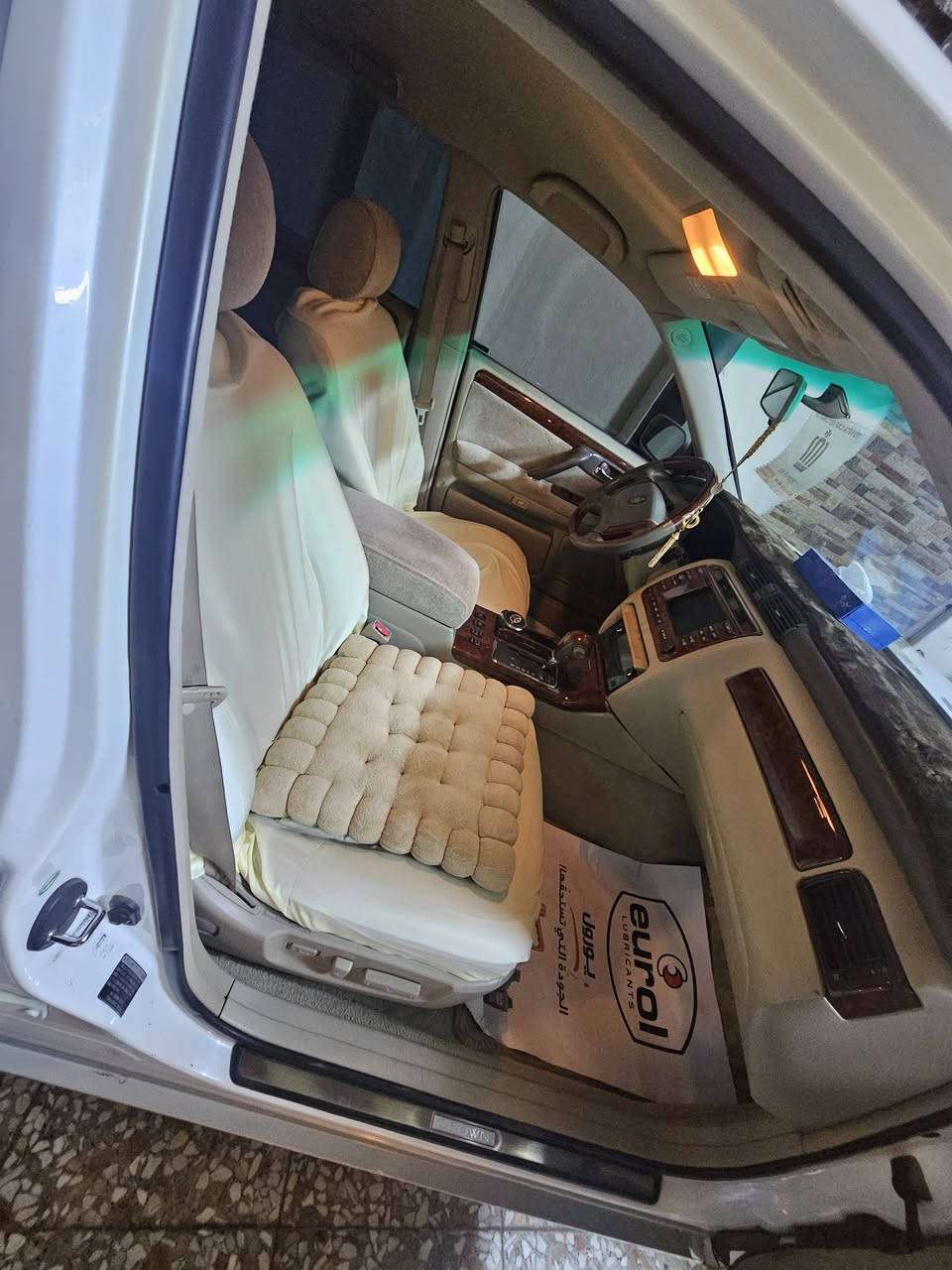 السلام عليكم كراون ملكةموديل ٢٠٠١ رقم سليمانيةالجديد سيارةمكفولةكفالةعامةبشرط سنويةباسمي تحويرةفوك وجوةنجف دشبول جديد ٤ دكم كرستال محرك ديفور الجبير مسويلهةادامةكاملةربع دينار ماتصرف عليهةمكانهةبغداد ***********  ***********ابو سيف
السعر ١٥٥ ورقة اخوان رجاءا كل شي اكو بالسوك السيارةجديدةوبالعافيةع الي تصير من نصيبة
