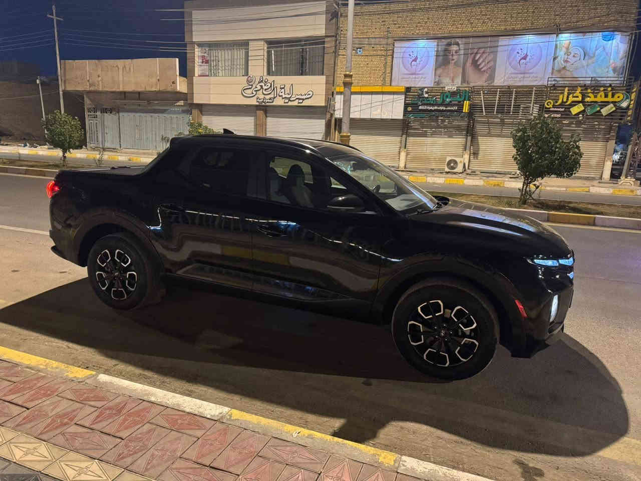 سلام عليكم ورحمة الله وبركاته 
سانتا كروزLimted 
مديل2023
كفاله عامه حادث فقط الدعاميه 
فول واحد على واحد  
1.مكينه2.5T
2.فتحه سقف 
3.بصمه 
4.كشنات تدفئه
5.كشنات كهرباء
6.تشغيل عن بعد 
7.سياقه ذاتيه
8.لايت لد
9.هاند بريك كهرباء
4.10×4 دفع رباعي
11.بكلايت لد 
12.رادار امامي 
13.تحكم ستيرن جهتين
14.حساسات 
15.شحن وايرليس
16.اشاره بالمري
17.كامره خلفيه
18.ويل كب 
19.حره
20.ماشيا mi24الف
رقم التلفون *********** 
سعر 200 بي مجال 
مكان السياره الناصريه مركز 
ملاحظه السياره بدون رقم تترقم جميع المحافظات
