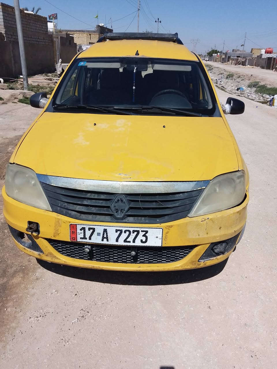 سياره للبيع رينو السعر 40 حداديه زينه تواير جدد 
العنوان سماوه قضاء الخضر 

شراي يتصل ع رقم ***********
