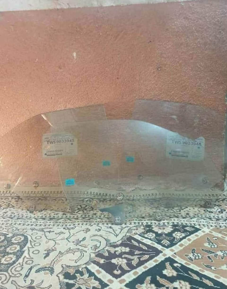 السلام عليكم غراض بطه مال حاويه شرط الفحص سعرهن 50 الف كلهن سلف +شباك +قفل بنيد +جامات مكاني الشطره ***********
