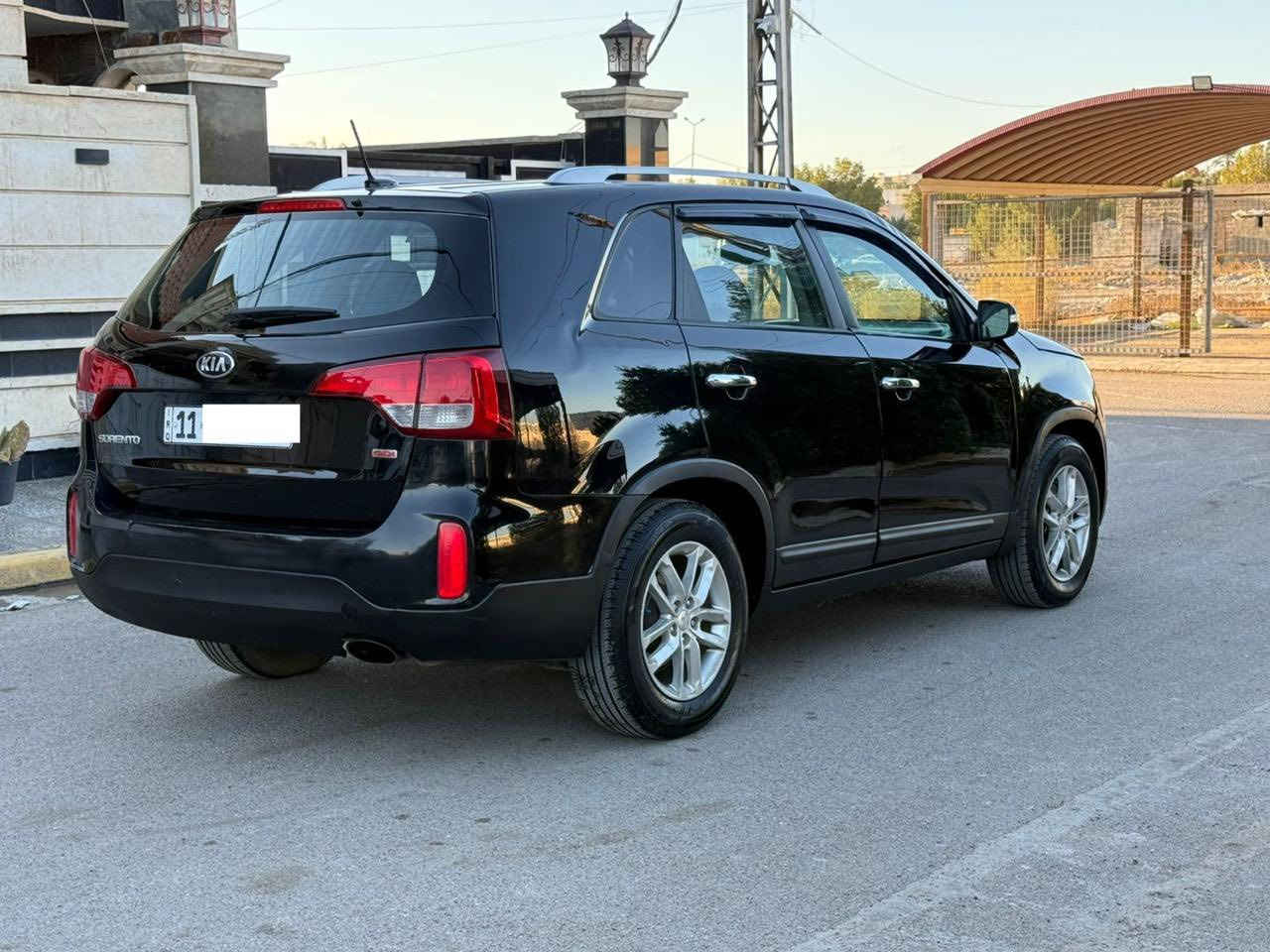 سلام عليكم سورنتو 2015 وارد امريكي ب اسمي رقم بغداد الجديد
(مرواس فقط) بيها شبه حزام بدون دواخل ولا شواصي كير مكينه تبريد كله مكفول ومكفوله من الكلبه والجفيه وبيها قطعين تبديل من امريكا وكاله بنديد وباب عكس السايق وباقي القطع هنا مواصفات بصمه كامرة ويه الشاشة الوسطية تبريد ٣ قطع  شعدك سيارة نزل
***********
