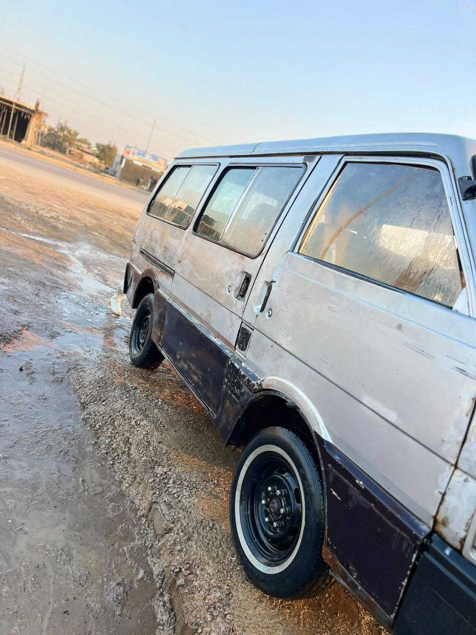 كيا بستا 95 كير ومحرك مكفول سياره بلاديه سنويه ماساقطه مصفره هيئه وغرامات تحويل مباشر مكان السياره بعقوبه قرب مجمع مكي السعره 25 ورقه وبيها مجال قليل ***********
