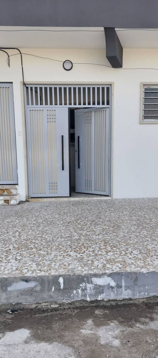 شقه100متر  اللايجار رضي حي سماح السياسه قرب من مدرسه الصينه السعر 225 الف
اللستفسار ***********
