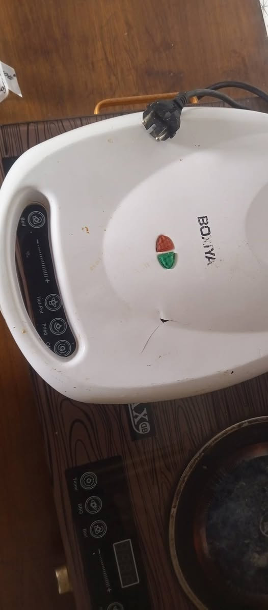 جهاز كليجة شغال ب10
استعمال مره


**إذا كنت صاحب هذا الإعلان وتريد حذفه لأي سبب، رجاءا أرسل رسالة إلى الدعم الفني**