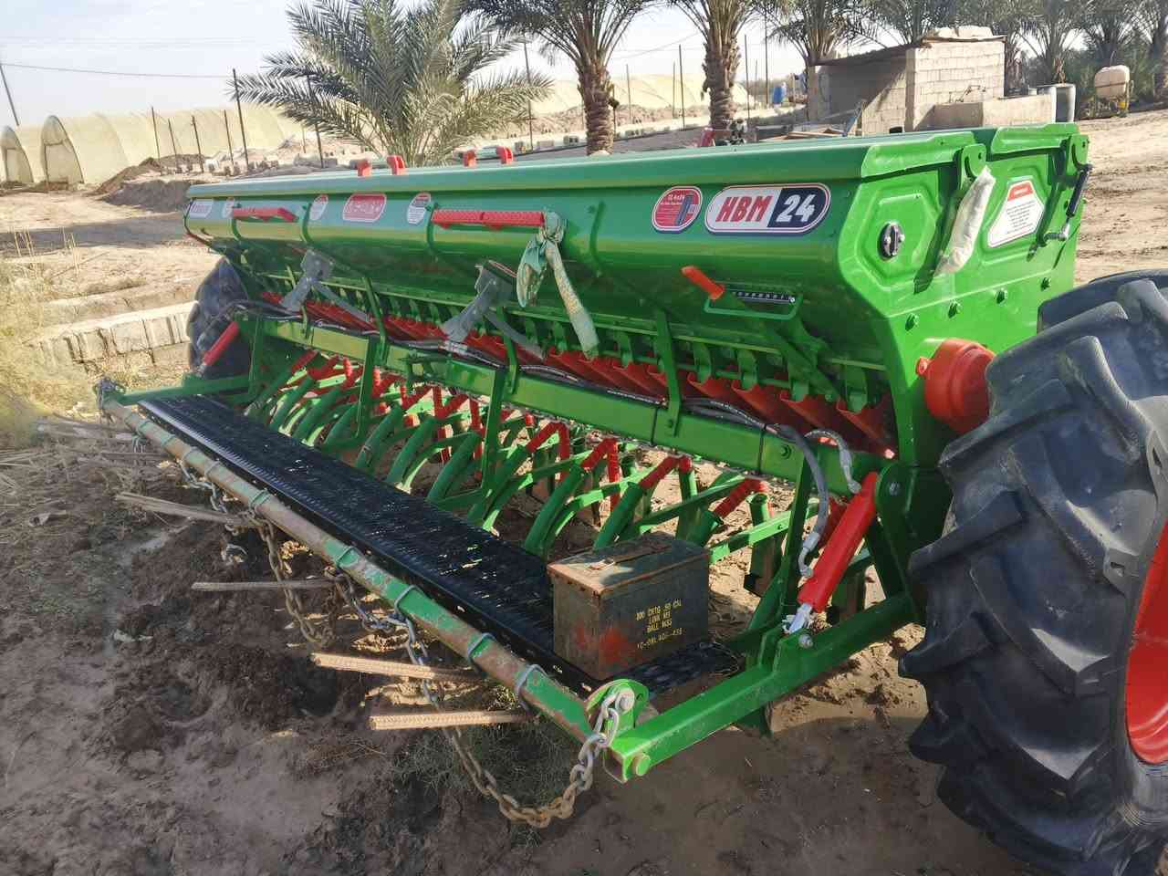 شاتله موديل 25جديده مشتغله شي قليل للاستفسار على رقم ***********
