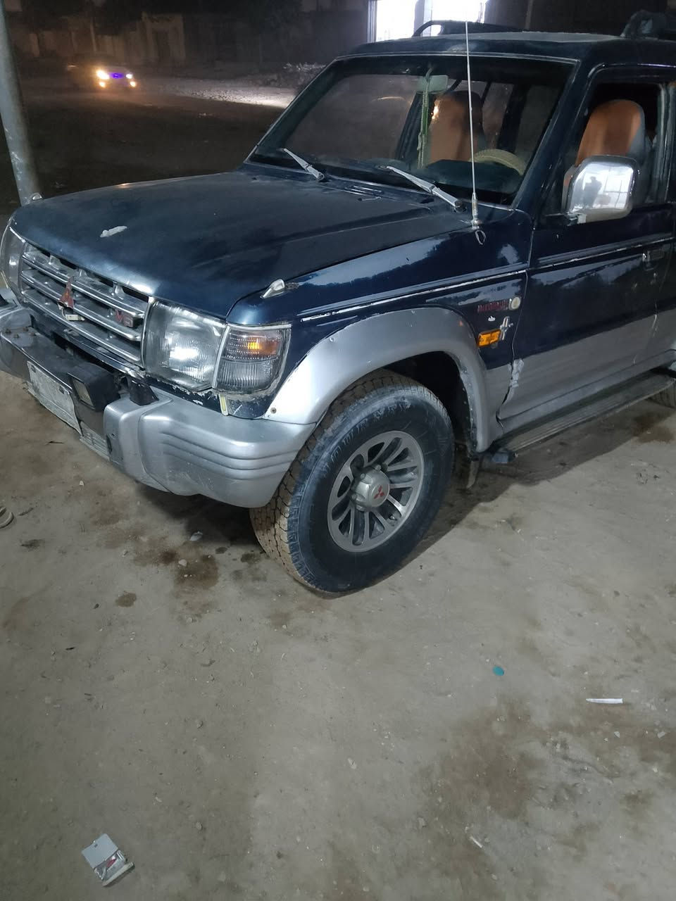 السلام عليكم للبيع باجيرو موديل 96 رقم بصره تحويل ثاني يوم سياره بلاديه مكينه فيفيتي تخم تاير حداديه جديده كهربائيات كلها شغاله السعر 30 وبيها مجال بيع مستعجل ***********
