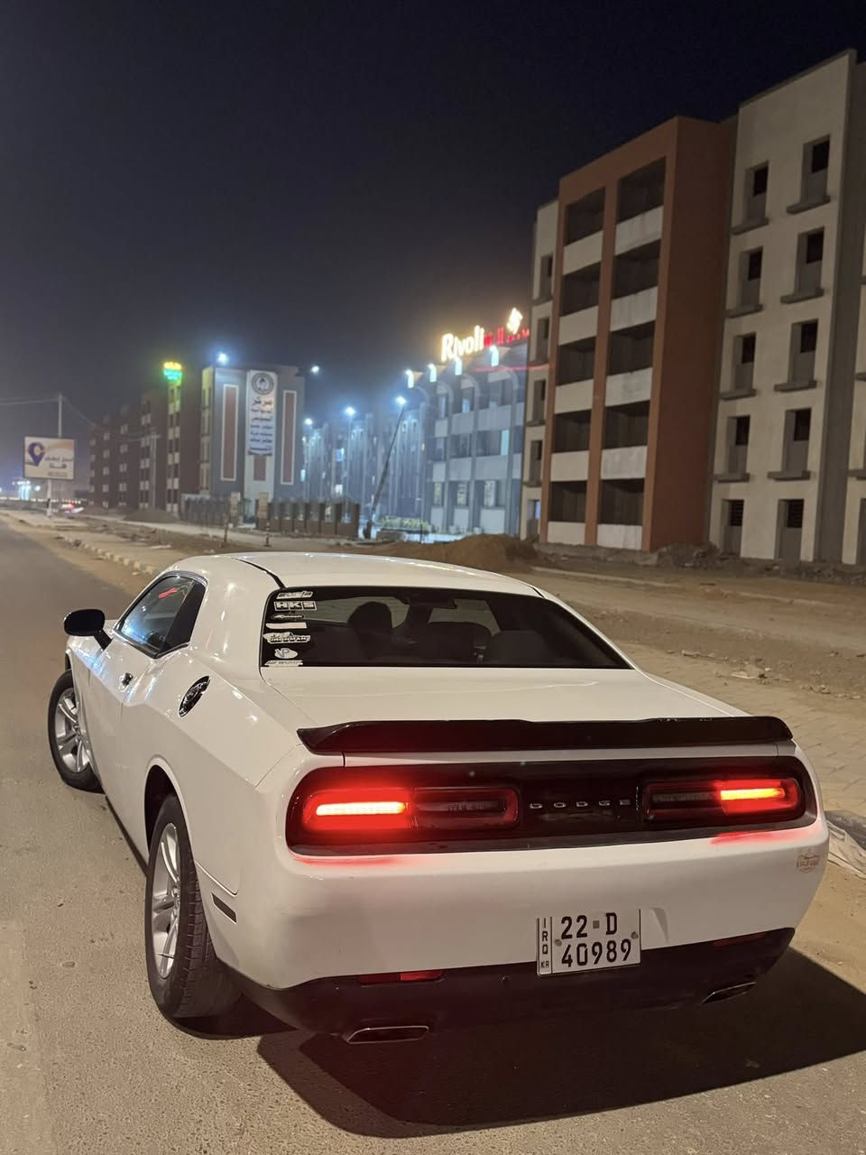 السلام عليكم للبيع دوج جالنجر موديل ٢٠١٦ بيها جاملغ وبنيد صبغ
رقم اربيل تحويل ثاني يوم

فقط قطعتين صبغ 

السياره جاهزه من مكينه وكير وحداديه جديده

شواصيها مكفوووله طخه مابيه

السعر ١٣٧ بيها مجال للشراي للاتصال***********
