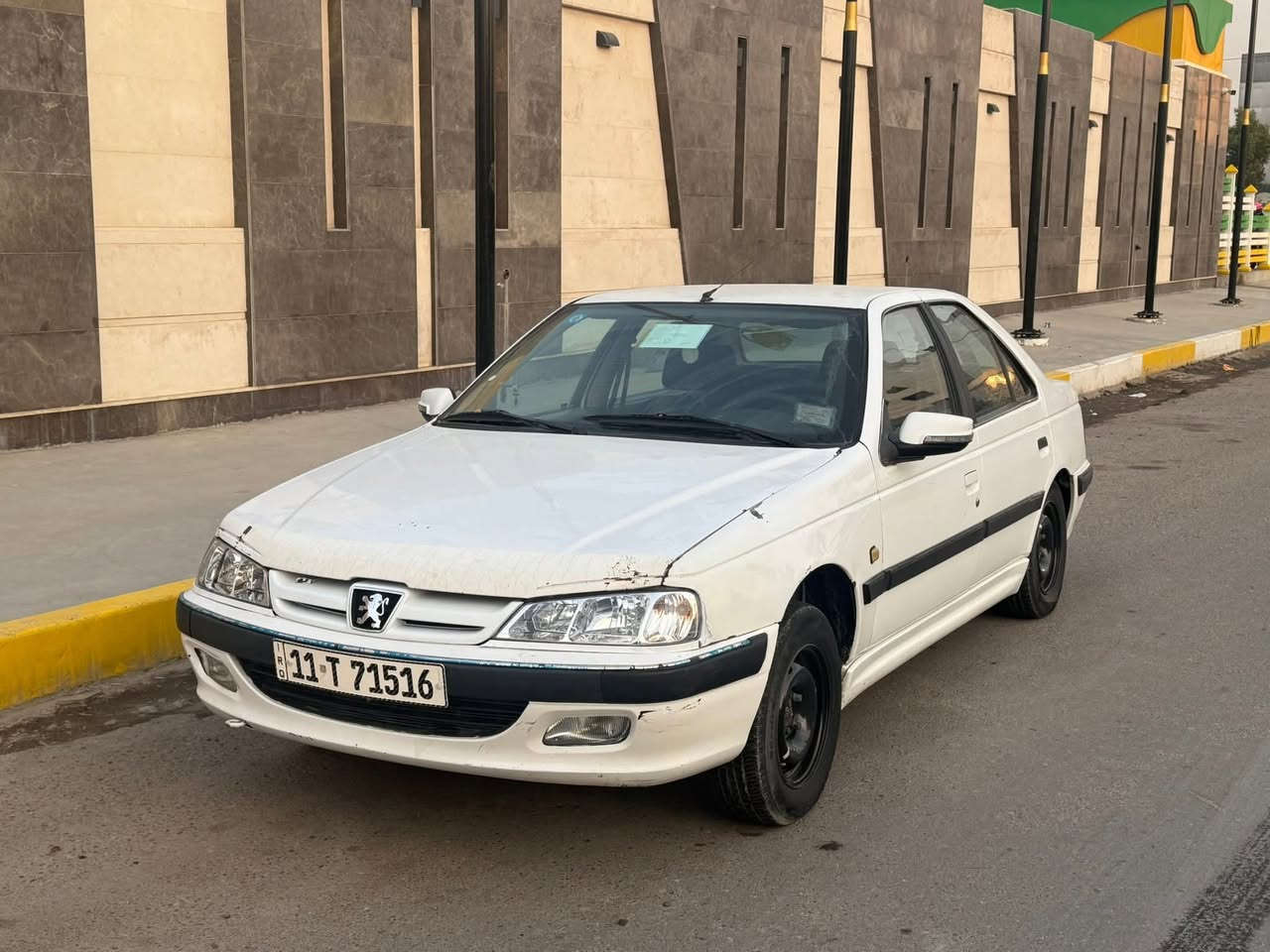 السلام عليكم بيجو بارص 2018
السياره مكفوله عدا جاملغ الامامي صفحة السايق 
كير مكينه صدر تبريد مكفولات 
السياره رقم بغداد دولي سنويه 2030
السعر 62 وبها مجال لشراي يتصل *********** مكاني بغداد
