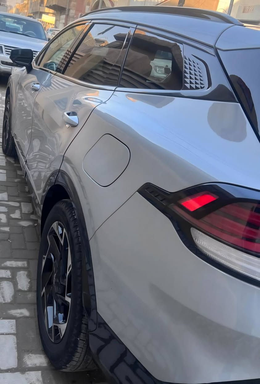 كيا سبورتج SX برستيج (2023)🤍🔥
🚗 وارد أمريكي🇺🇸 حادثه جاملغ وبنيد  ارباك دركه فقط السياره كير والمحرك والصدر مكفول باسمي تحويل ثاني يوم رقم بغداد انكليزي وسنويه جديده 2030 السياره ما بيها نقص 🛠️
⚙️ محرك 2500
📏 ماشية 43 الف 
🌅 بانوراما
📷 كاميرات محيطية 360
🔑 بصمة تشغيل
🚪 بصمة أبواب
🧳 بصمة صندوك
🧰 صندوك كهرباء
🔥 تدفئة كشنات مع تبريد مع تدفئة الاستيرن
📺 شاشة كبيرة ممتدة ديجتال
🎛️ كيجات إلكترونية متغيرة حسب الوضعيات
🏁 وضعيات قيادة سبورت / سمارت / نورمال
🪑 كشنات جلد أسود
⚡ كراسي كهرباء فول تحكم مع ميموري
✨ إضاءة ترحيب خارجية وداخلية
 🥇حساسات امامي وخلفي
🔌 شحن وايرليس
🔋 منافذ تايب سي
🔋 منافذ USB
🛞 هاند بريك بصمة
‏🅿️ أوتو هولد
📸 5 كاميرات بزوايا مختلفة
📡 رادارات أمامية وخلفية وجانبية توقف ذاتي
🛣️ تحديد مسار ذكي
🤖 قيادة آلية ذكية
⚠️ نقطة عمياء
⏱️ كروز كنترول
🎶 سستم صوت هارمان كاردون
💺 ميموري كشن السائق وضعيتان
🔊 تغيير صوت المحرك
💡 إشارات بالمرايا
❄️ شاشة تحكم ميديا وتبريد
🕹️ ستيرن فول تحكمات
✅ فول مواصفات 1/1 
230 $
بغداد
***********
***********
