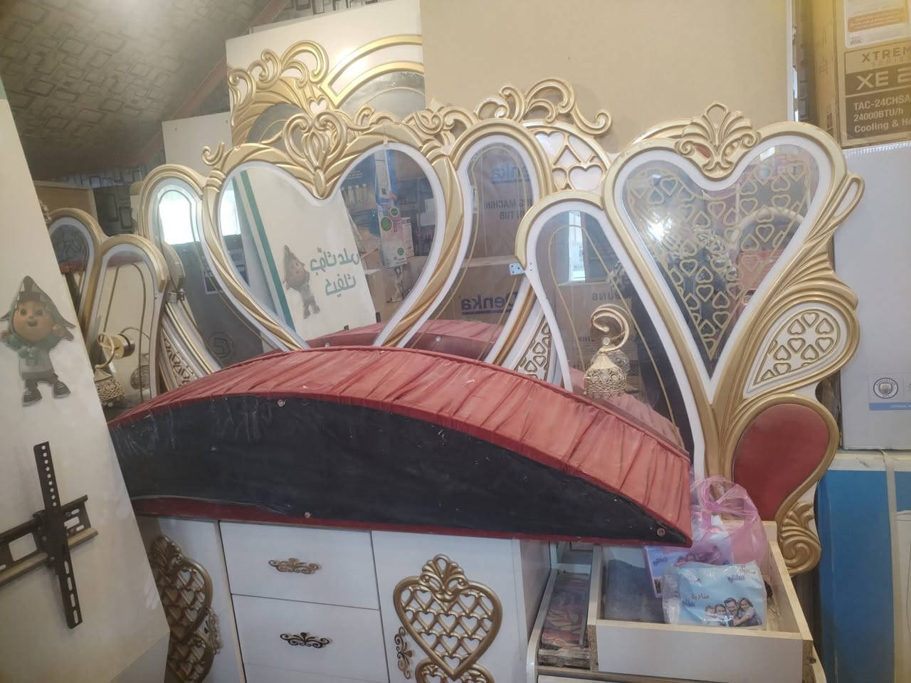 سلام عليكم غرفه تركي البيع مستعمله شي بصيط وسعر مناسب تصل ***********
