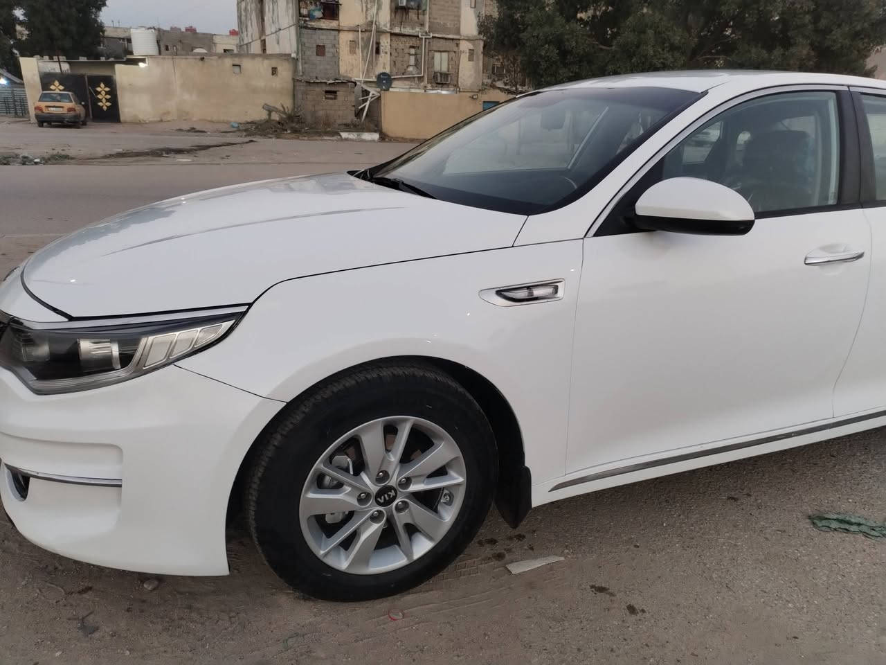 السلام عليكم
سياره كي فايف 2016 وارد كوري  خط واحد بلاد مكينه 2000دوش ماشيه 165 رقم بصره تحويل ثاني يوم السنويه ل28 كفاله من للضربه وارد كوري ما ينكفل من الصبق كير مكينه تبريد حداده خير من الله 

فول مواصفات ما عده التنته

بصمه

تدفه كشنات

تدفه ستيرن

تحكم 

شفتات نمر 

السياره احلى من الصور 

العنوان بصره خور الزبير 

السعر 127 وبيها مجال بصيط لشراي 

***********

ع فيس ما متواجد
