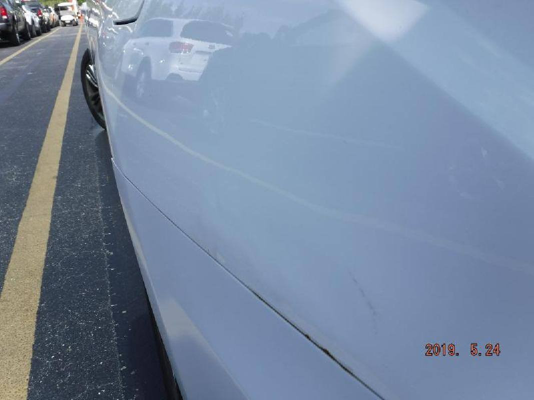 مكان السيارة الانبار الحبانيه
كامري موديل ٢٠١٧ 
مواصفات SE 
داخل لون أسود 
رقم سليمانيه 

صور الحادث بالمنشور
بجم كبس 

ايرباك ستيرن ودشبول سليم 
سيارة كلش نظيفة 
ماشي72الف
سعر178

***********
