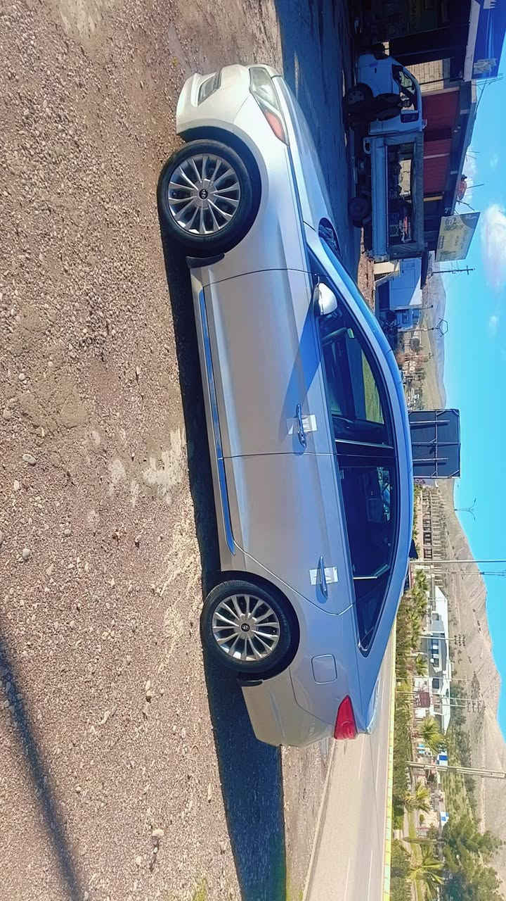 سەرتا  بەناوی خوایی گەوڕە ئەم سەیار بۆفڕۆشتن مۆدیڵ 2016فول فول مەواسەفات پانۆراما بەسمە  سەنەوی بەسەر جوە دوو پارچەی بۆیاخە سیعری 127گڵاو مەجالی کی کەمی تیای ***********
