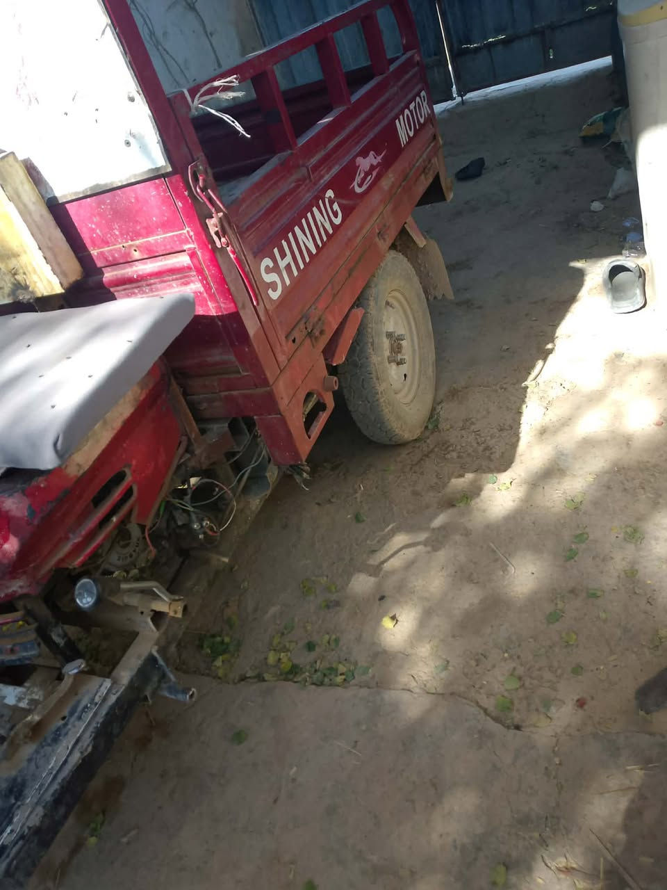 ستوته شحن ومحوره بانزين سلف هندر شغال ولكشر كدام لعين
مكانه بعقوبه  كاطون الرحمه


**إذا كنت صاحب هذا الإعلان وتريد حذفه لأي سبب، رجاءا أرسل رسالة إلى الدعم الفني**