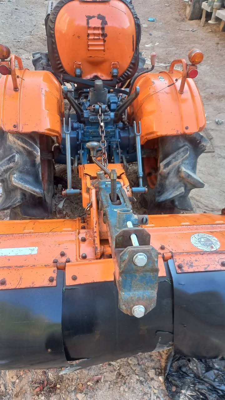 السلام عليكم كابوته 2بستم ياباني مع الرفاس شبه زيرو مشتغله قليل للبيع للإستفسار التواصل ع الرقم ***********
مٌكلف بالنشر
