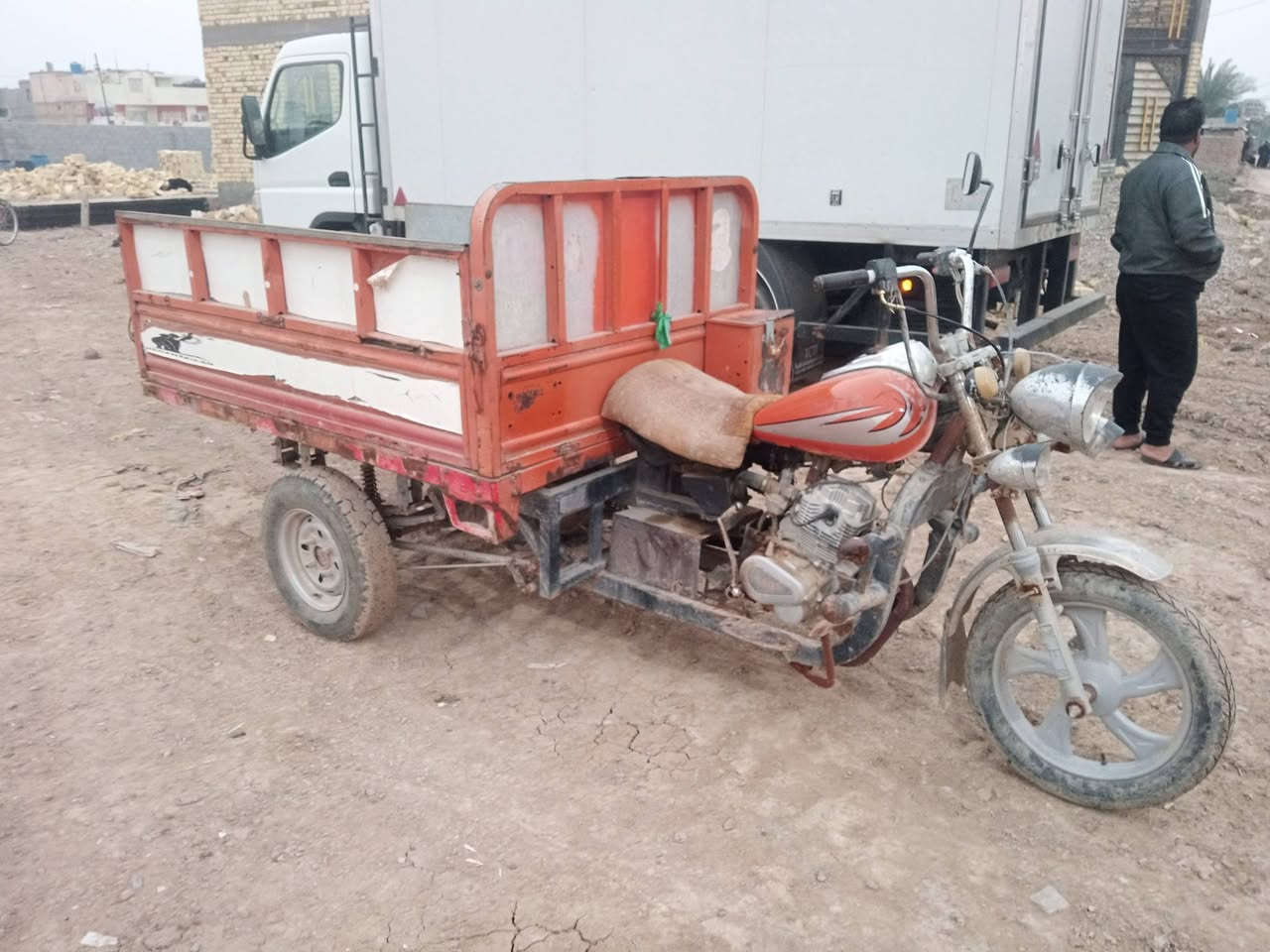 اسلام وعليكم ستوتة رقم وسنوية ما مامفتوحة موديل 2015 يرادلها ترتيبات بسيطة السعر مليون وبيها مجال قليل حك الجيه *********** متواجد واتساب
