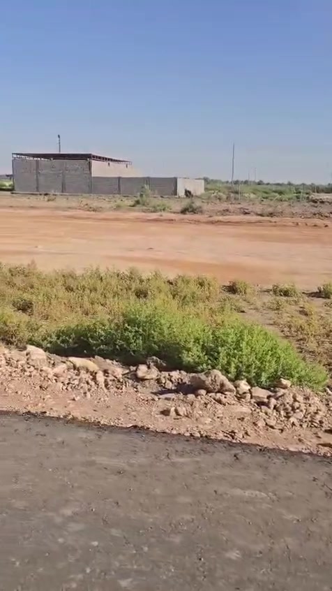 السلام عليكم 
قطعه ارض للبيع المساحه الكليه 400. طابو زراعي سند 25 تحويل مباشر القطعه كلش قريبه عالشارع العنوان حله شارع 100 الرابط بزل حجي علي السعر 35. للاستفسار الاتصال على الارقام التاليه 
***********
***********
أو زياره مكتب 🛣️ السور الامين شارع 100. قرب مدرسة الطفوف
