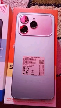 تكنو سبارك 40 • ٢٥٦/١٦ جيجا • بطارية ٥٢٠٠