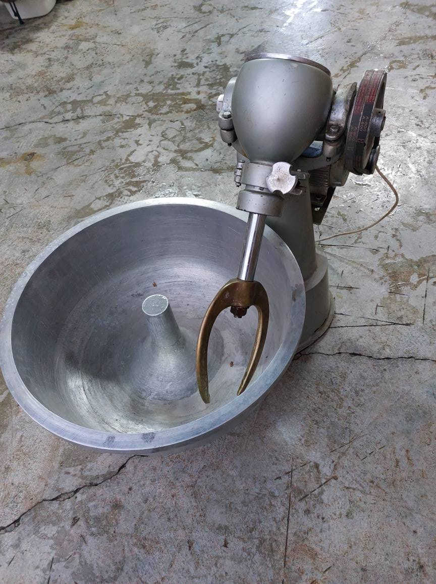 عجانة 70 كيلوغرام استعمال قليل جدآ ماتور بلاد السعر ۳٥۰ الف . اربيل جامع التون الرجاء اتصال فقط *********** واتساب..فايبر دمتم سالمين أربيل, العراق
