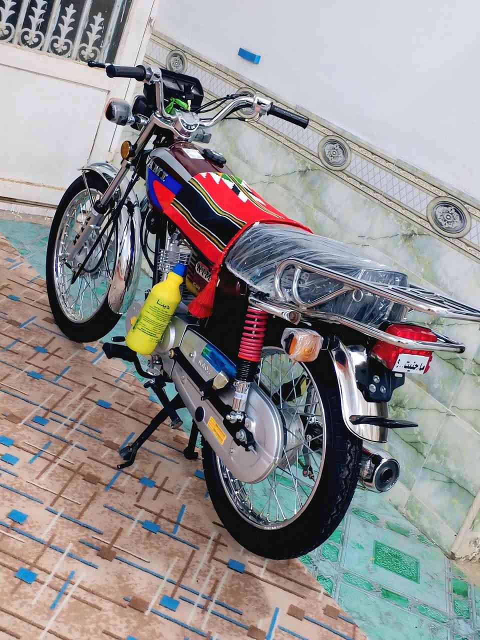 اعادة النشر بسبب ضروف المشتري
السلام عليكم 
للبيع 
دراجه نامه 3احرف 
لون احمر غامق مطابق وي الاوراق 
ديشبول ليزري 
صالنصه نجمه الاصليه 
لايت+بك لايت كله اصلي شلامجه
واقيه شلامجه 
تخم تاير جديد 
وياله بلاديه ختم واحد ثنينهن 
تجي وتشوف بعينك 
وفحص وين ما يعجبك 
دراجه غراضهة اصليه وجديده ما متعوبه 
مكينه ما مفتوحه ولا ملعوب بيهة 
الدراجه اوراق 
السعر 875مجالهة بسيط جدآ 
مكاني نجف عباسيه 
***********
