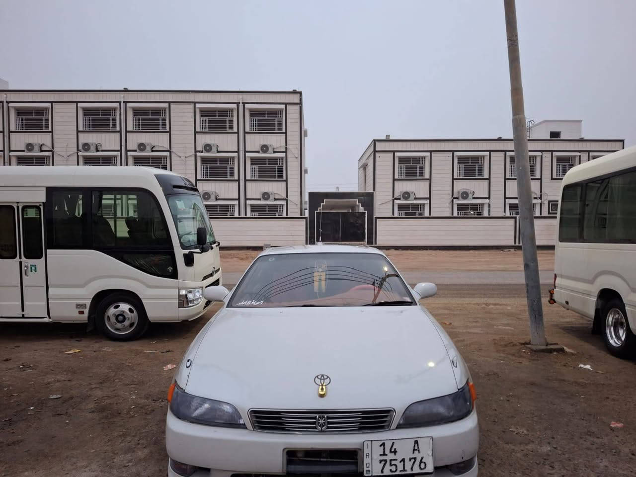 انه اشتغل بل سياره لي يريد اجره تكسي  بي وقت موجود وانه خادم وهاذه رقمي ***********وربي يرزق الجميع
