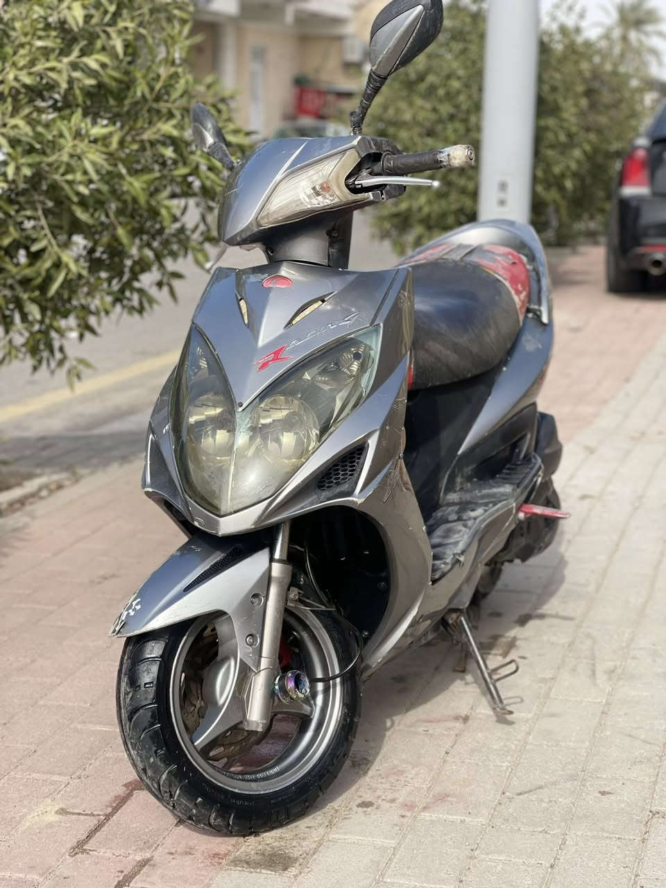 دارجه كايمكو رايسنك 
محرك 150
صالنصه رياضي
دبل رياضي 
عقل رياضي فصلات 
الدراجه مصروف عليها من كل النواحي 
ما بيها اي نقص 
سعر 475الف وبيها مجال
للاستفسار:***********
