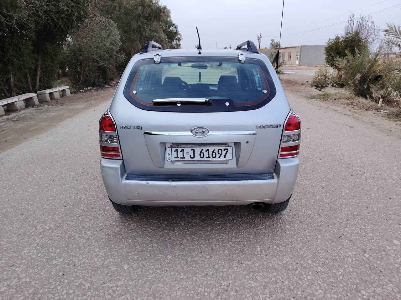 السلام عليكم توسان للبيع موديل ٢٠٠٧ محرك ٢٠٠٠ رقم بغداد بسامينه السنويه لل٣٠ وهزه جديده شرط التحويل السياره مكفولة من كص وضربه بيهه رشات صبغ ابيع حزام كير مكينه حداديه تخم تاير كهربائيات كلها شغاله السياره احله من الصور السياره جاهزه تدفئه تبريد مكاني بابل الشراي يتصل خاص ما اجاوب السعر ٨٨ رقم الهاتف ***********
