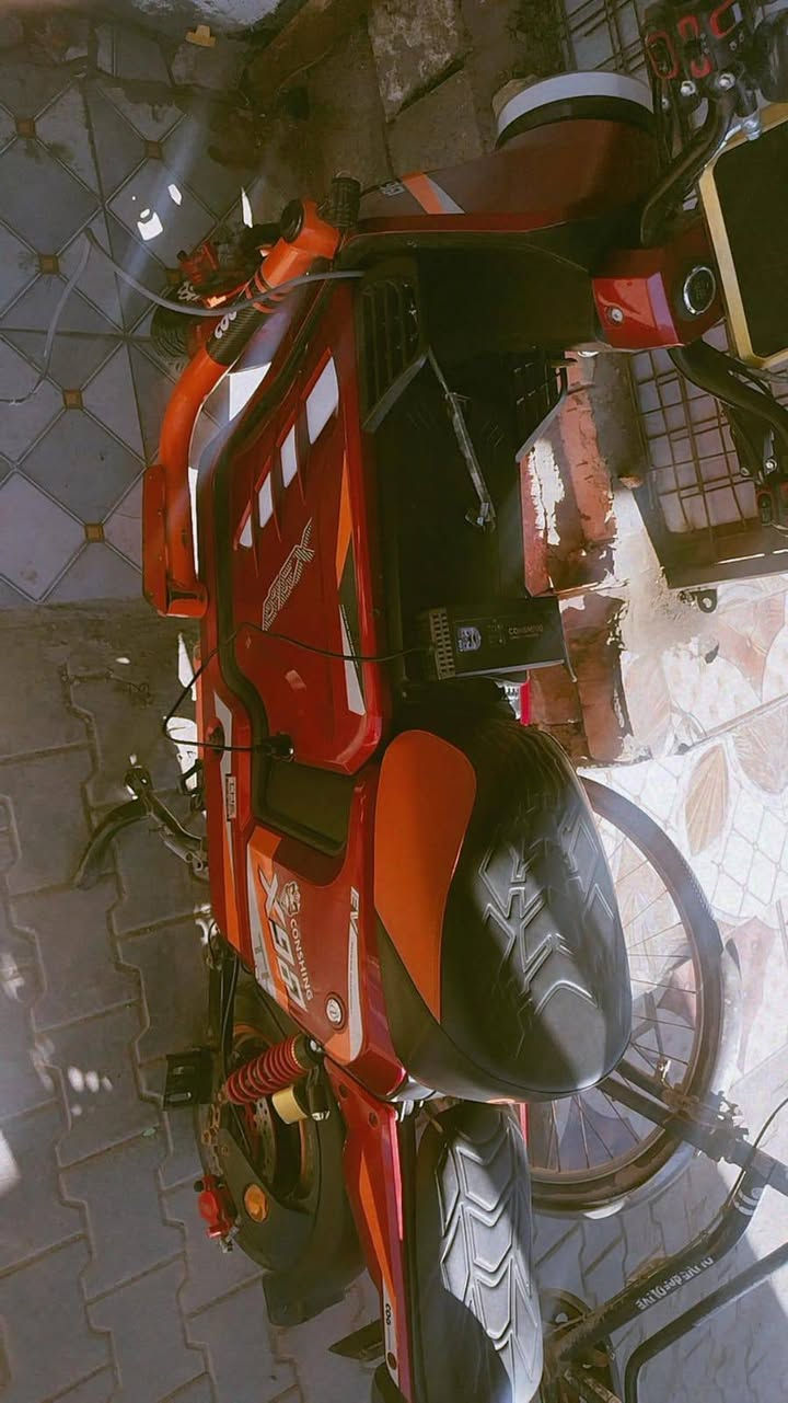 السلام عليكم
دراجه شحن X900 للبيع  نظيفة استعمال شخصي

5 بطاريات

سعة الملف 2000

السرعة 112

ابريك دسك امامي خلفي + نظام اي بي اس 

بصمه وتشغيل عن بعد 

نضام حماية سرقه 

سرعه 4 وضعيات

نضام( R) 

نظام (P) 

جهاز انذار قفل سكيورتي

السعر 450 وبيهه مجال

رقمي ***********
 
مكان بصره كرمة علي
