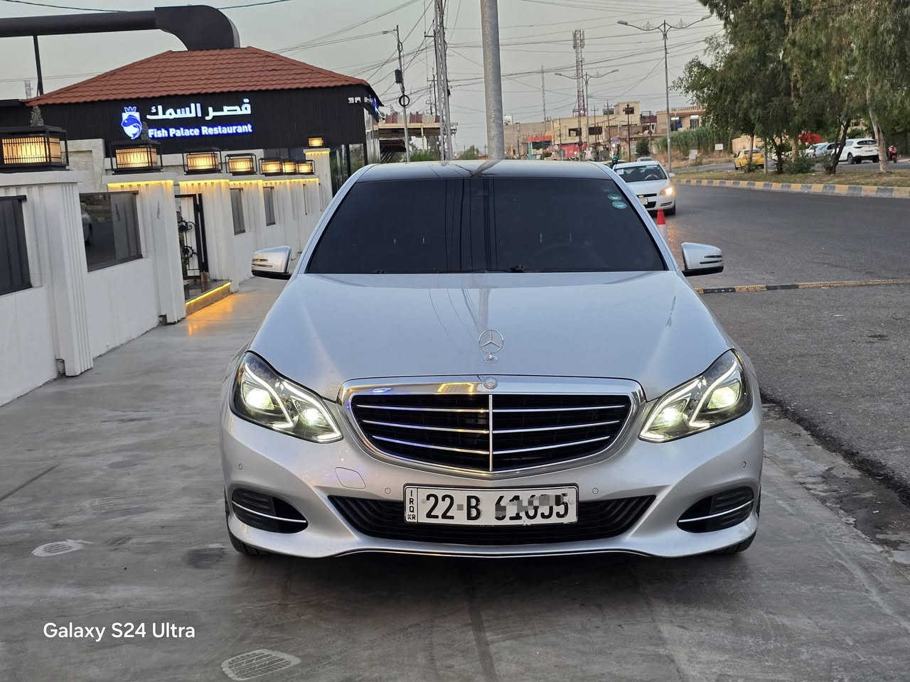 الفخامة الرئاسية 🔥🔥😍
للبيع ..سعر 198$
السياره جديدة بمعنى الكلمة واحلى من الصور 
Mercedes E class 2014
مرسيدس اي كلاس ٢٠١٤
مواصفات E200

مكينة ٤سلندر+توربو حجم ٢.٠لتر
وارد المانيا 
🚫بدون ضرر صبغ جاملغ امامي يمين بدون دواخل و ايرباك
السيارة كلش حلوة و نظيفة 
فول مواصفات ما عدا الفتحه والجلد 
رقم اربيل رقم وهزة وسنويه جديد بأسمي شرط التحويل ..بيها كتاب تظليل ٨٠ %
مكفولة من كير و محرك و كهربائيات
موصل الايسر 
***********
***********
